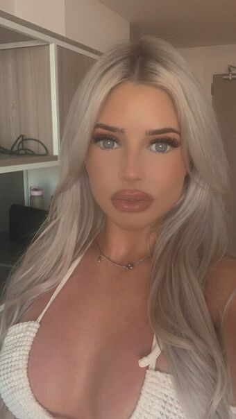 Caitrhx Fotografii Nud Scurse OnlyFans 18