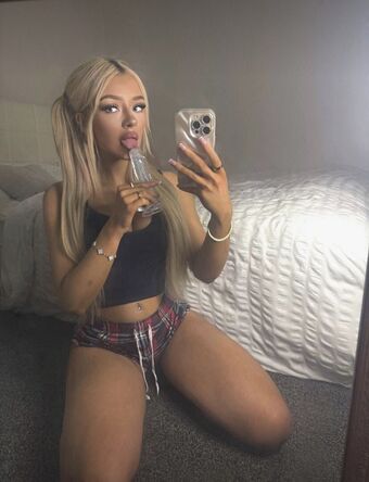 capriceaterrell Fotografii Nud Scurse OnlyFans 37