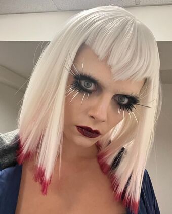 Cara Delevingne
