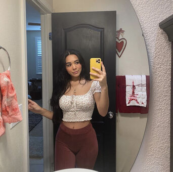 Chellchee Fotografii Nud Scurse OnlyFans 100