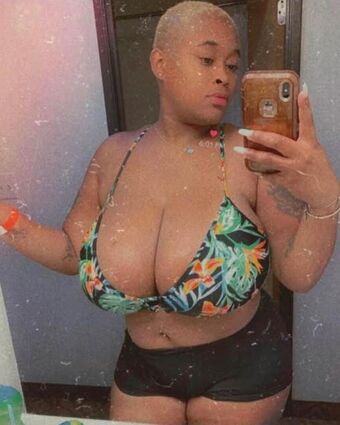 Chellmzdonald Fotografii Nud Scurse OnlyFans 18