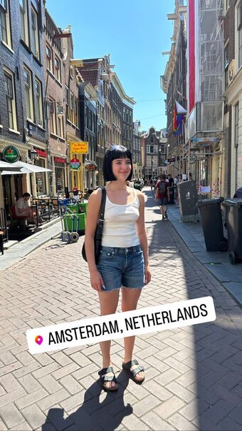 Chloe Hodgson Chloehodgson