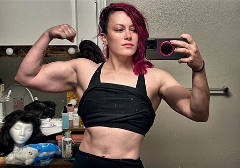 Claire Max