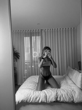 Crystal Ringrose Fotografii Nud Scurse OnlyFans 38