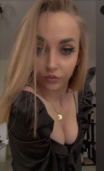 dance.blonde