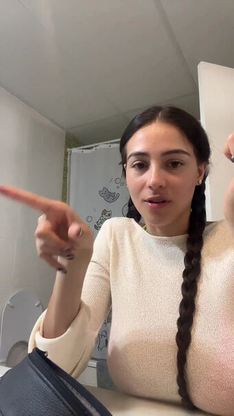 Daniela Derly Fotografii Nud Scurse OnlyFans 39