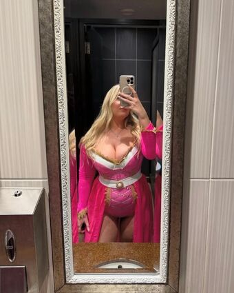 danielle Fotografii Nud Scurse OnlyFans 39