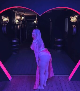 danielle Fotografii Nud Scurse OnlyFans 42