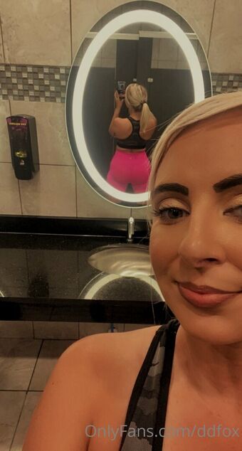 ddfox Fotografii Nud Scurse OnlyFans 18