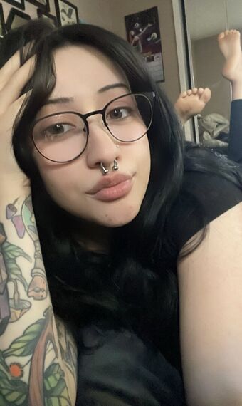 Dedbabie Fotografii Nud Scurse OnlyFans 3