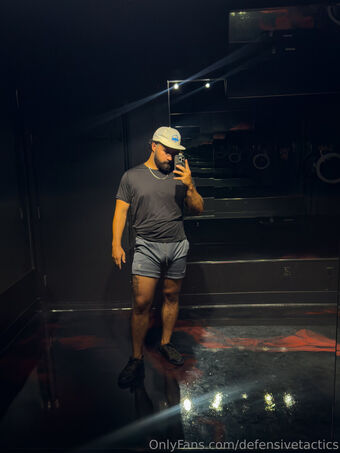 defensivetactics Fotografii Nud Scurse OnlyFans 9