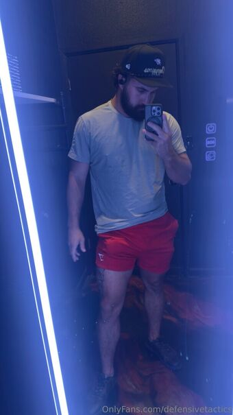 defensivetactics Fotografii Nud Scurse OnlyFans 14