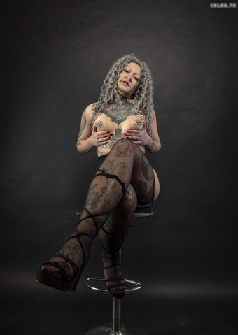 Devandi Fotografii Nud Scurse OnlyFans 10