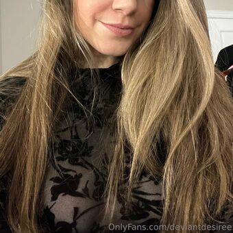 deviantdesiree Fotografii Nud Scurse OnlyFans 3