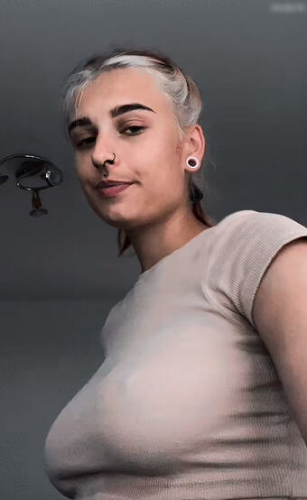 Dina Fotografii Nud Scurse OnlyFans 31
