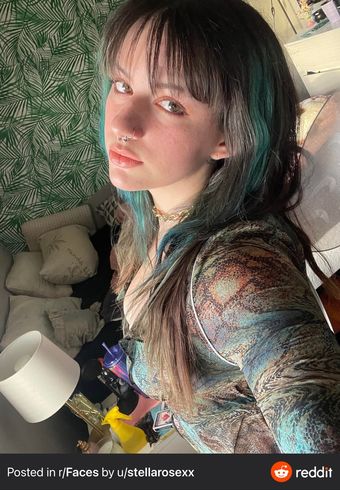 divinelylil