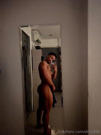 dm1998 Fotografii Nud Scurse OnlyFans 2