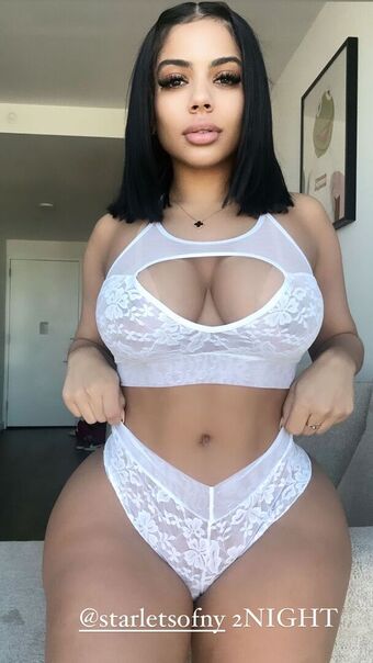 E.dot Fotografii Nud Scurse OnlyFans 32