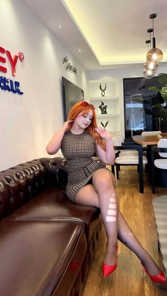 Ecbsnn Ece Başaran Fotografii Nud Scurse OnlyFans 44