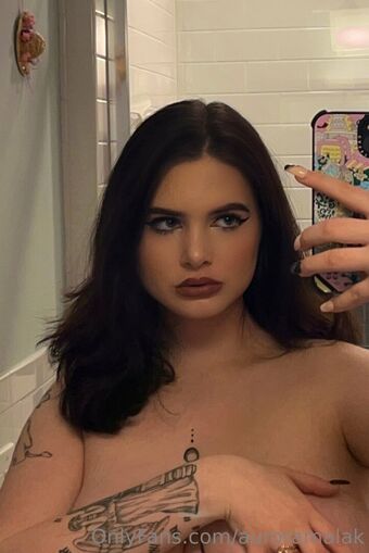 eekhat Fotografii Nud Scurse OnlyFans 19