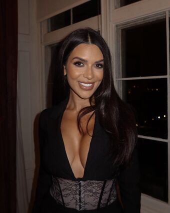 Ekin-Su Fotografii Nud Scurse OnlyFans 11