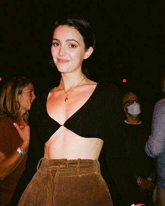 Ella Hunt