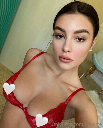 ellaorte Fotografii Nud Scurse OnlyFans 3