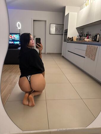 Ellasnow