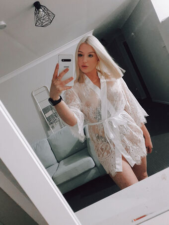 EllaX Fotografii Nud Scurse OnlyFans 9