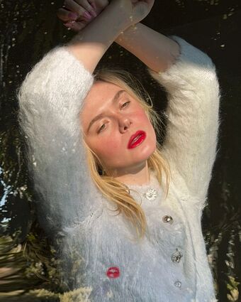 Elle-fanning Fotografii Nud Scurse OnlyFans 1369