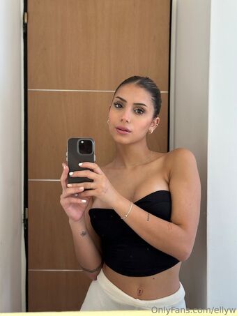 ellyw Fotografii Nud Scurse OnlyFans 23