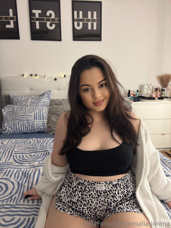 Emalia Lorena Fotografii Nud Scurse OnlyFans 14