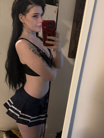 Emelia Asmr Fotografii Nud Scurse OnlyFans 55