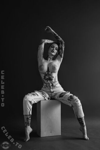 Emily Boring Fotografii Nud Scurse OnlyFans 16