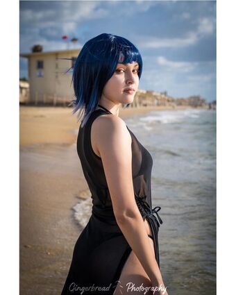 Emily_Cos