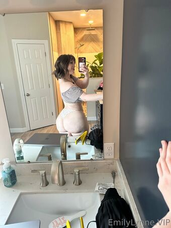 Emily-lynne Fotografii Nud Scurse OnlyFans 609