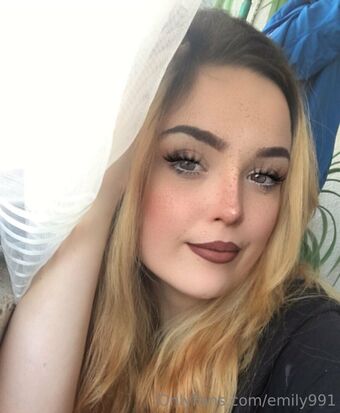 emily991 Fotografii Nud Scurse OnlyFans 38