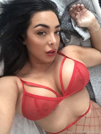 emilynudess