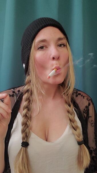 emmacantquit Fotografii Nud Scurse OnlyFans 3