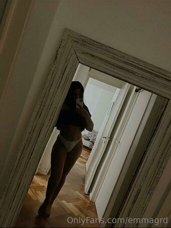 emmagrd Fotografii Nud Scurse OnlyFans 1
