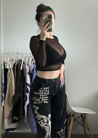Emmo Fotografii Nud Scurse OnlyFans 14