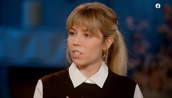 Ennette Mccurdy