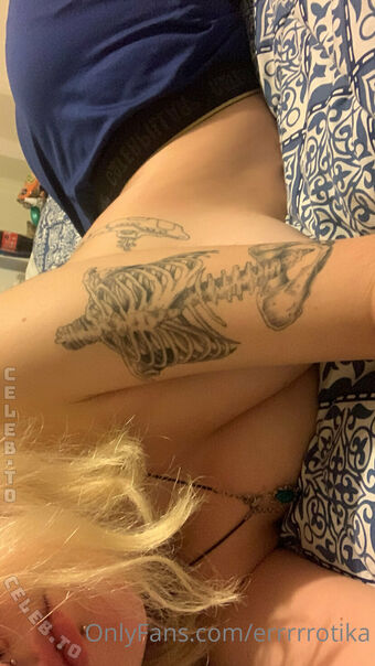 errrrotika Fotografii Nud Scurse OnlyFans 14