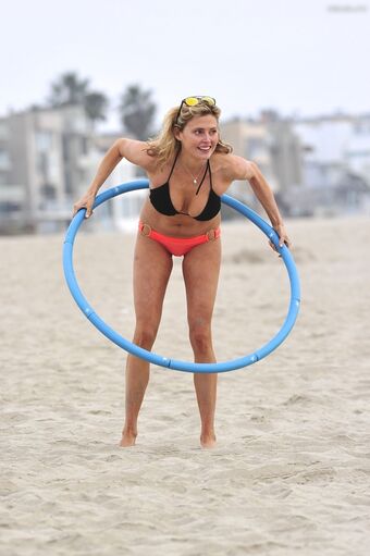Estella Warren
