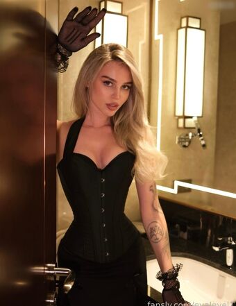 Eva Level Fotografii Nud Scurse OnlyFans 21