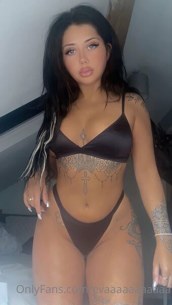 Evaaaaaaaaaaa Fotografii Nud Scurse OnlyFans 12