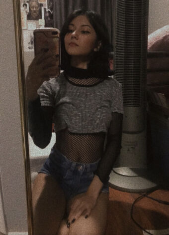 Eveable Fotografii Nud Scurse OnlyFans 18