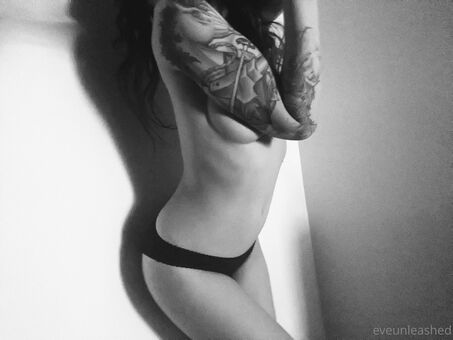 Eveunleashed Fotografii Nud Scurse OnlyFans 19
