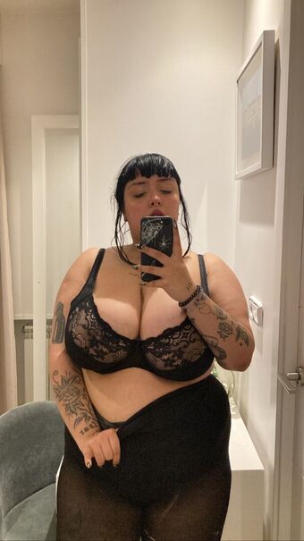 Evilbebita Fotografii Nud Scurse OnlyFans 5