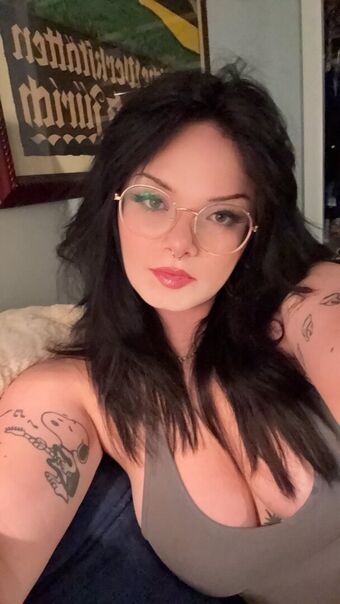 Extragal Fotografii Nud Scurse OnlyFans 21